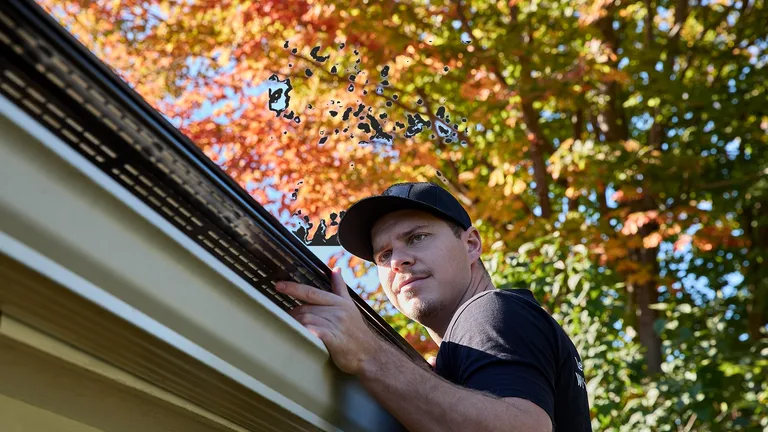 Finished aluminum gutter and fascia detail suited to Hermitage-area weather